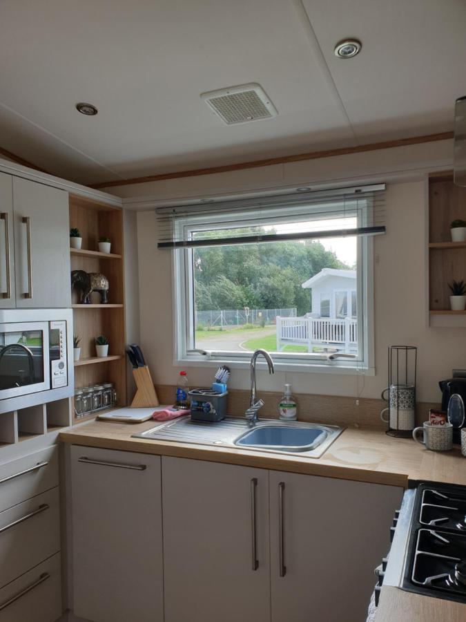 Luxury Tattersall Lakes Hot Tub Staycation 6 Berth Luxury Caravan Tattershall Buitenkant foto